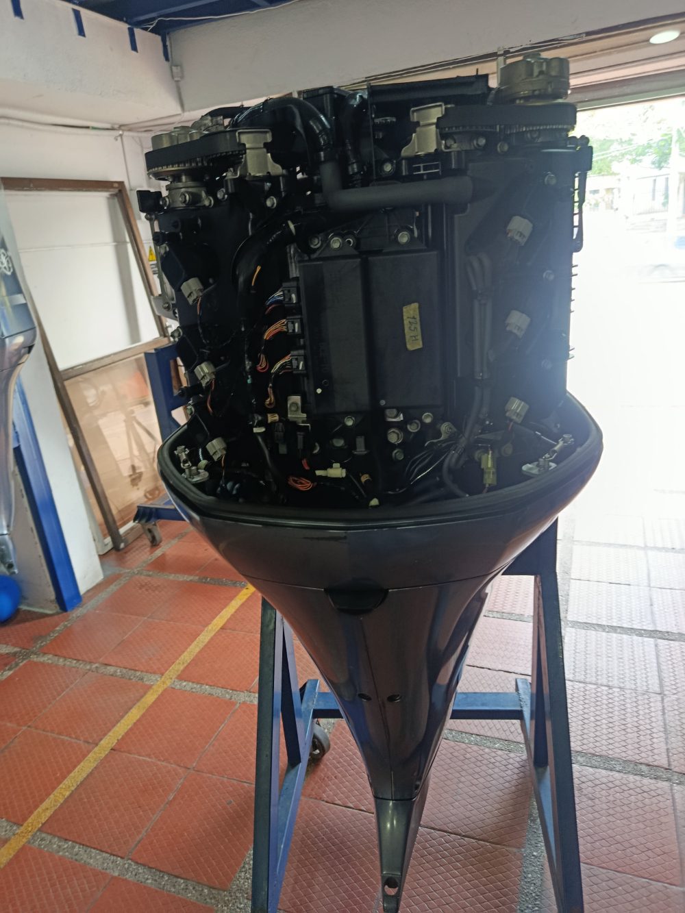 Motor YAMAHA 300HP DET 125horas — foto 4